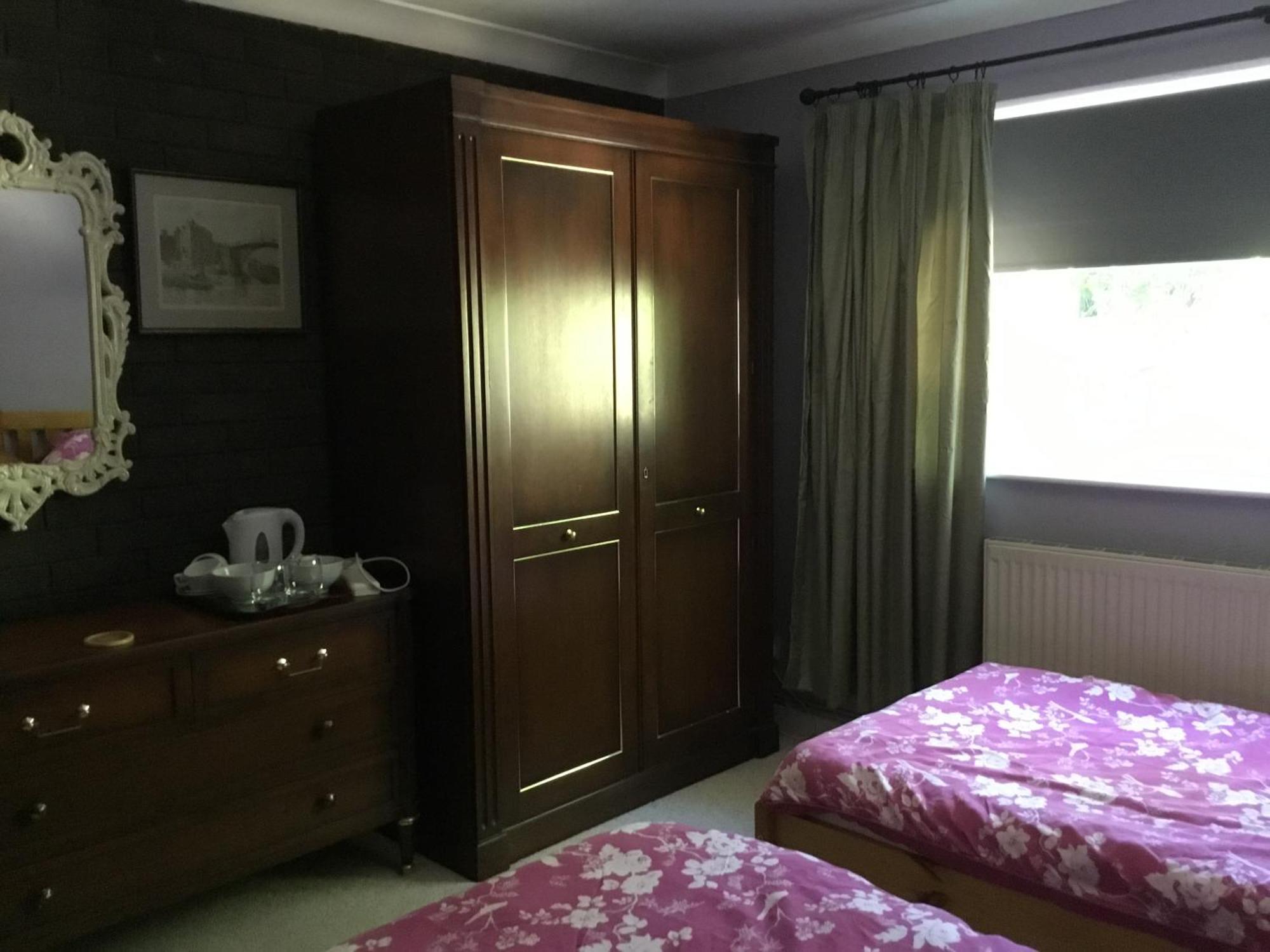 Lowri Cottage Hotel Shenstone Eksteriør billede